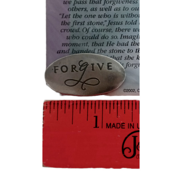 Forgiving Stone – Christian Pocket Reminder ✝️⛪ - Picture 7 of 10